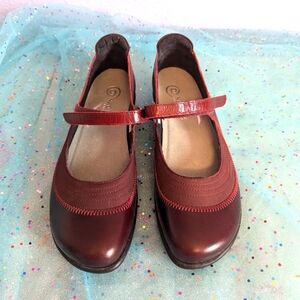 Naot Mary Jane Maroon leather and suede shoe